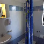 Pensionmargaritakotroniskiathos B&B