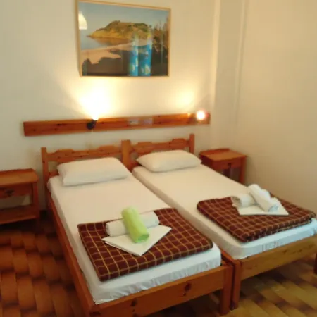 Pensionmargaritakotroniskiathos B&B