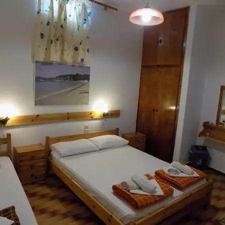 Pensionmargaritakotroniskiathos Skiathos Town