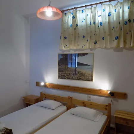 Alojamento de Acomodação e Pequeno-almoço Pensionmargaritakotroniskiathos