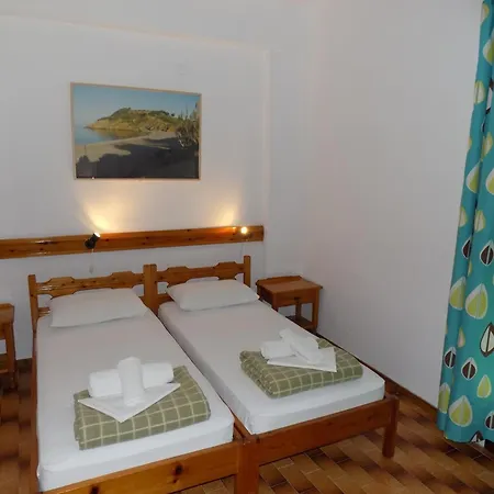 Pensionmargaritakotroniskiathos Alojamento de Acomodação e Pequeno-almoço 2*