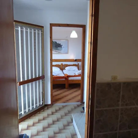 Pensionmargaritakotroniskiathos Alojamento de Acomodação e Pequeno-almoço Skiathos Town