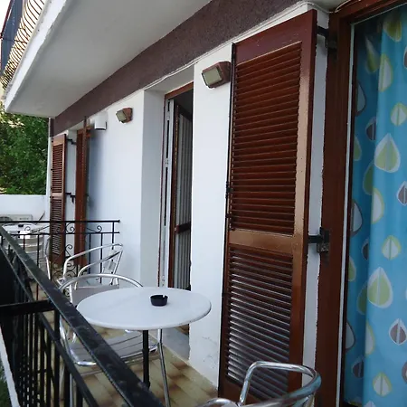 Alojamento de Acomodação e Pequeno-almoço Pensionmargaritakotroniskiathos