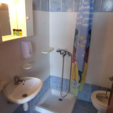 Pensionmargaritakotroniskiathos Alojamento de Acomodação e Pequeno-almoço Skiathos Town