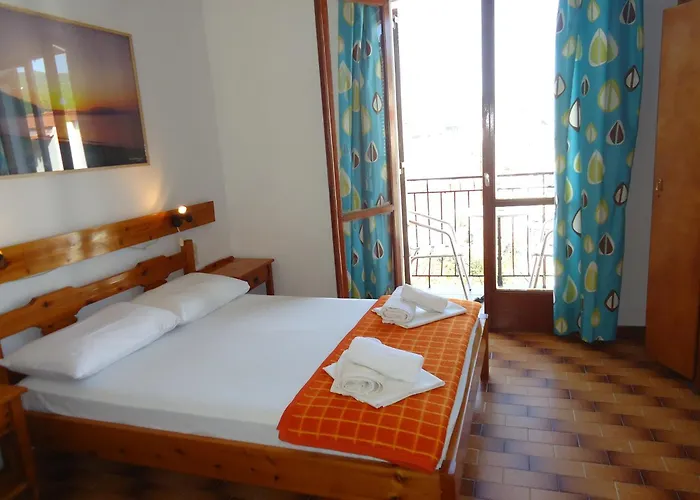 Pensionmargaritakotroniskiathos Bed and breakfast 2*