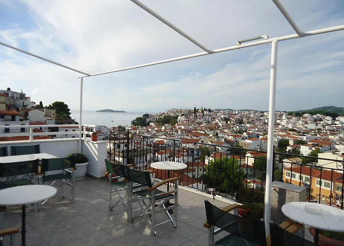 Pensionmargaritakotroniskiathos Bed and breakfast