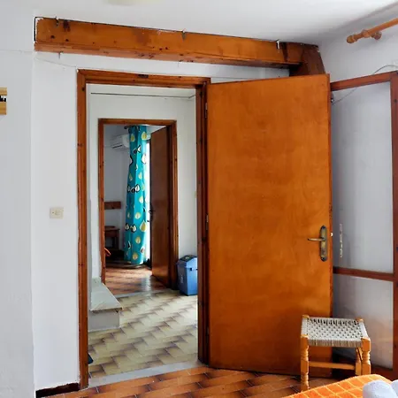 לינה וארוחת בוקר Pensionmargaritakotroniskiathos העיירה סקיאתוס