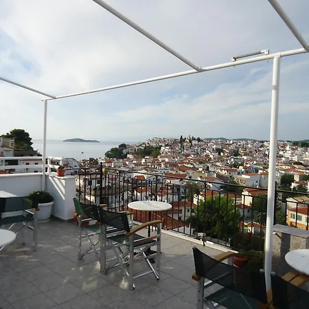 Pensionmargaritakotroniskiathos לינה וארוחת בוקר